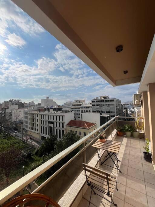 Maria'S Sunlit Apartment 比雷埃夫斯 外观 照片