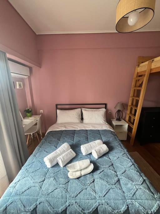 Maria'S Sunlit Apartment 比雷埃夫斯 外观 照片